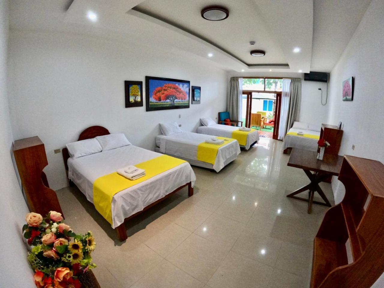 Galapagos Isabela Hotel Loja Puerto Villamil Buitenkant foto